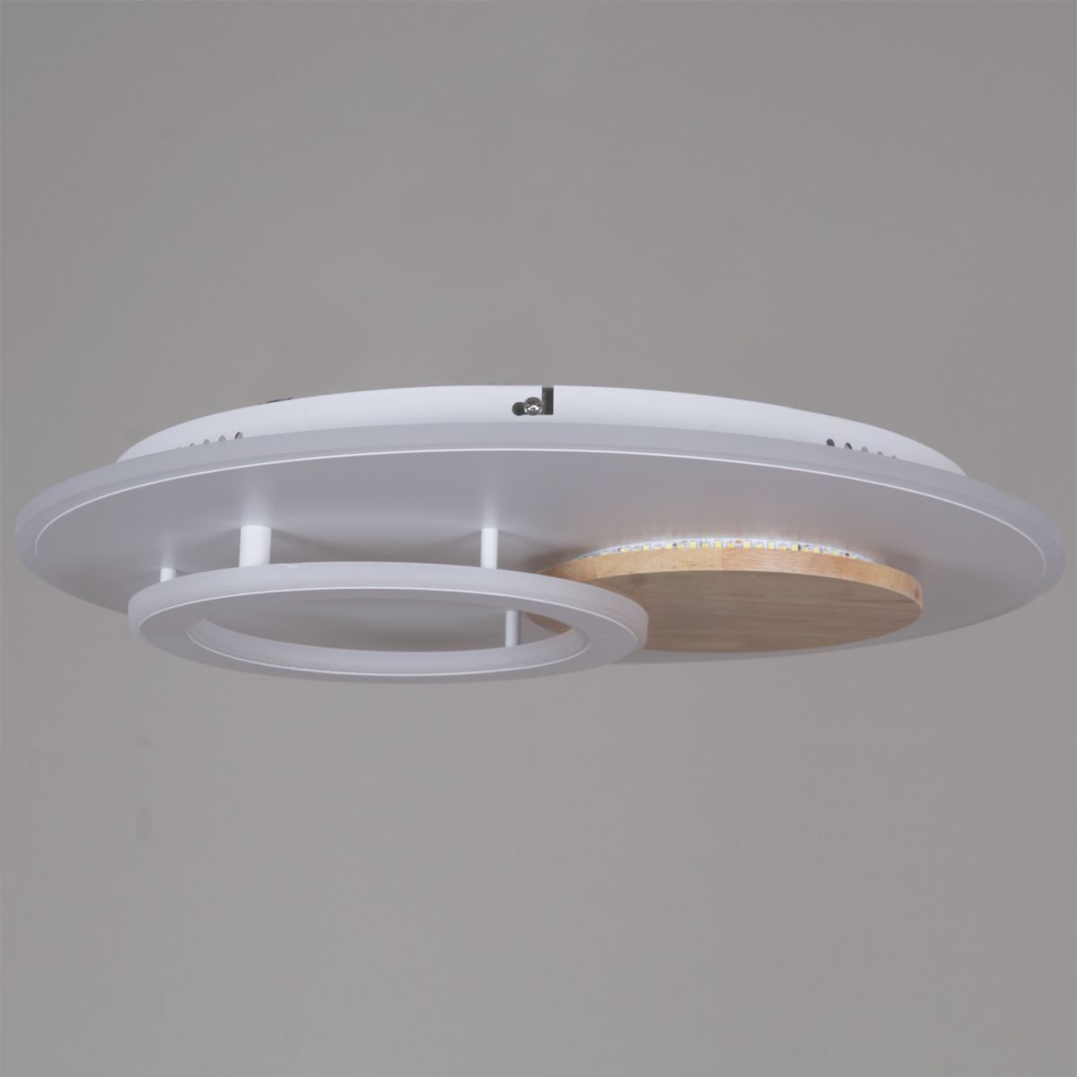 Потолочная люстра Reluce 08397-0.5-470 WH+WOOD