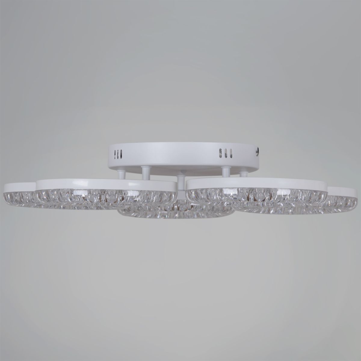 Потолочная люстра Reluce 09847-0.3-05A WH