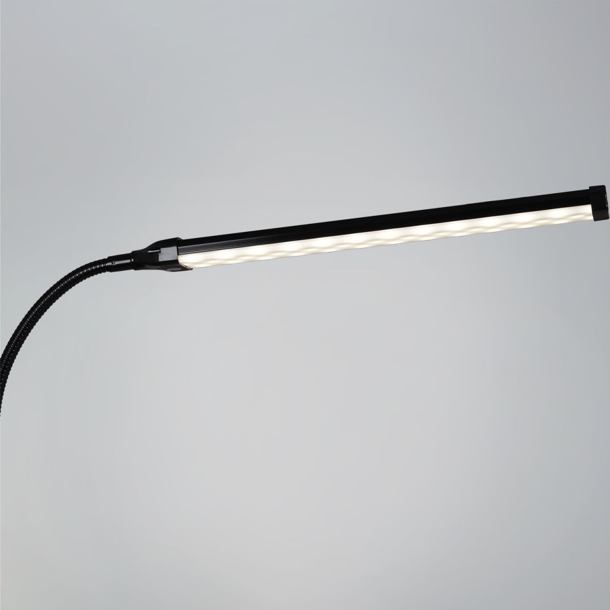 Настольная лампа Reluce 00004-0.7-01HV BK