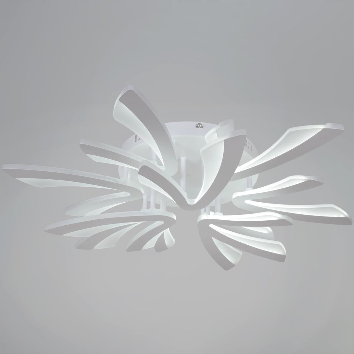 Потолочная люстра Reluce 59090-0.3-6+3 WH