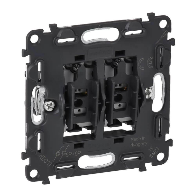 Выключатель двухполюсный Legrand Valena Мех In Matic 16AX 250V винтовой зажим 752002