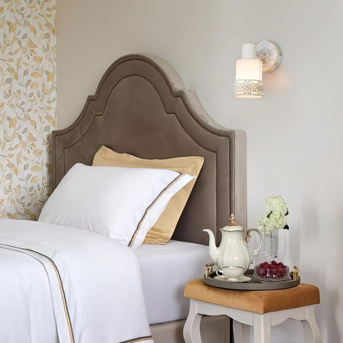 Спот Eurosvet 20025/1 белый с золотом