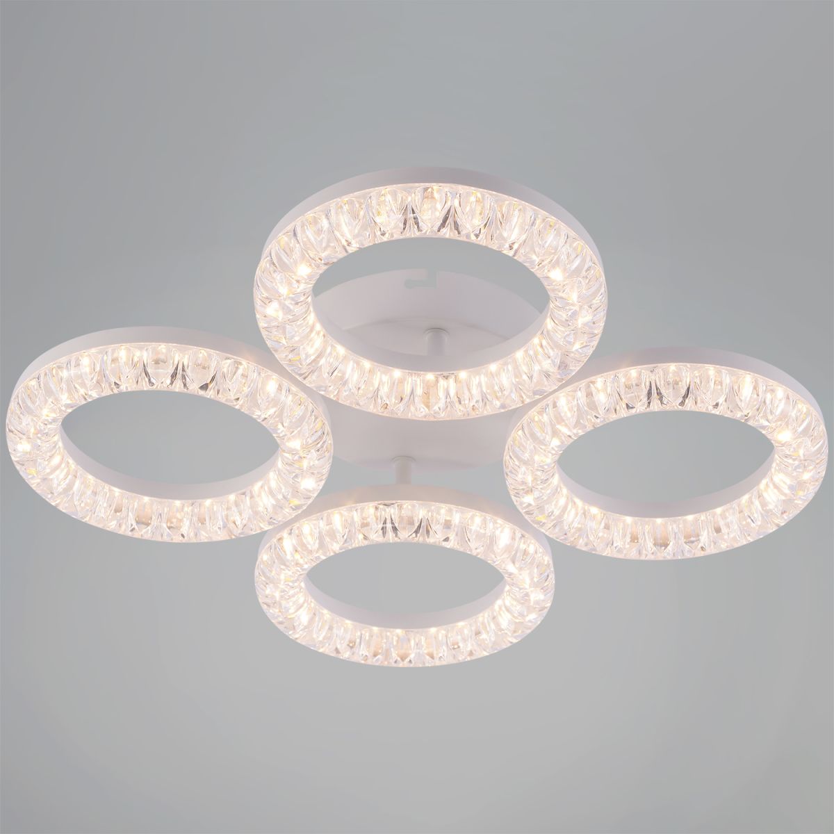 Потолочная люстра Reluce 09847-0.3-04A WH