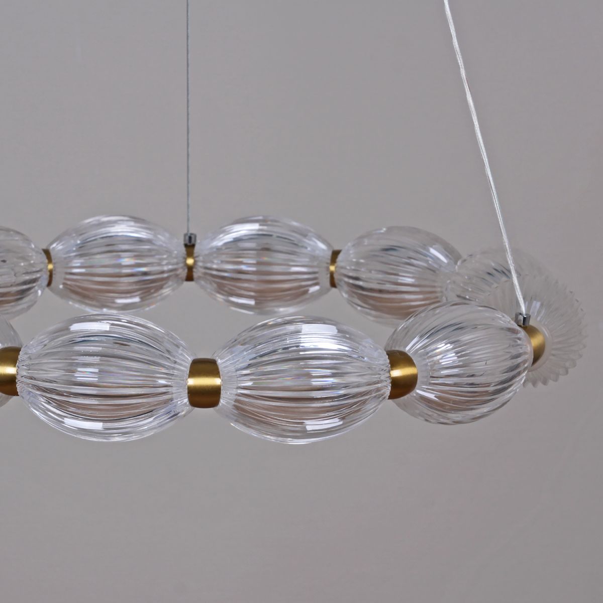 Подвесная люстра Reluce 41490-0.4-12