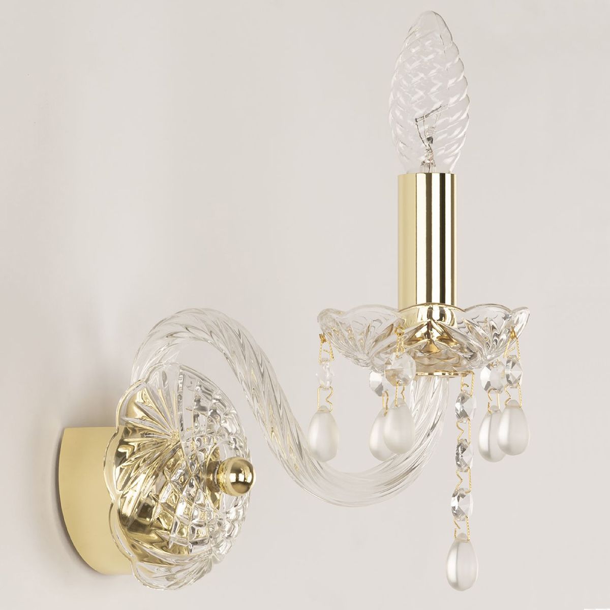 Бра Bohemia Ivele Crystal 112B/1/141 G V0300 Бра Bohemia Ivele Crystal 112B/1/141 G V0300