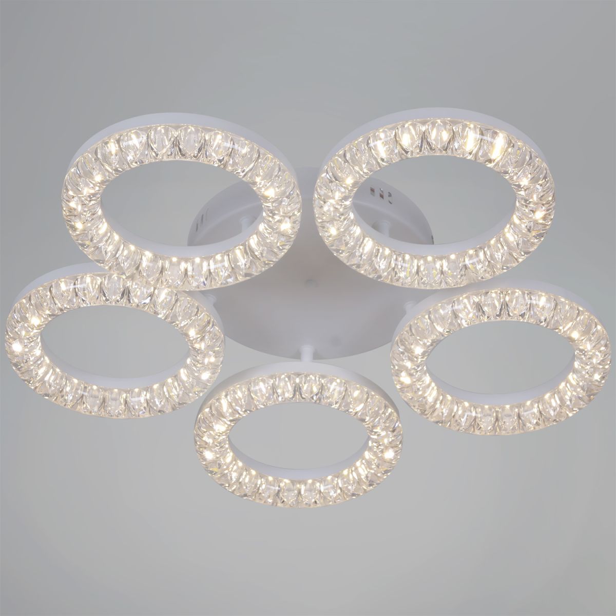 Потолочная люстра Reluce 09847-0.3-05A WH