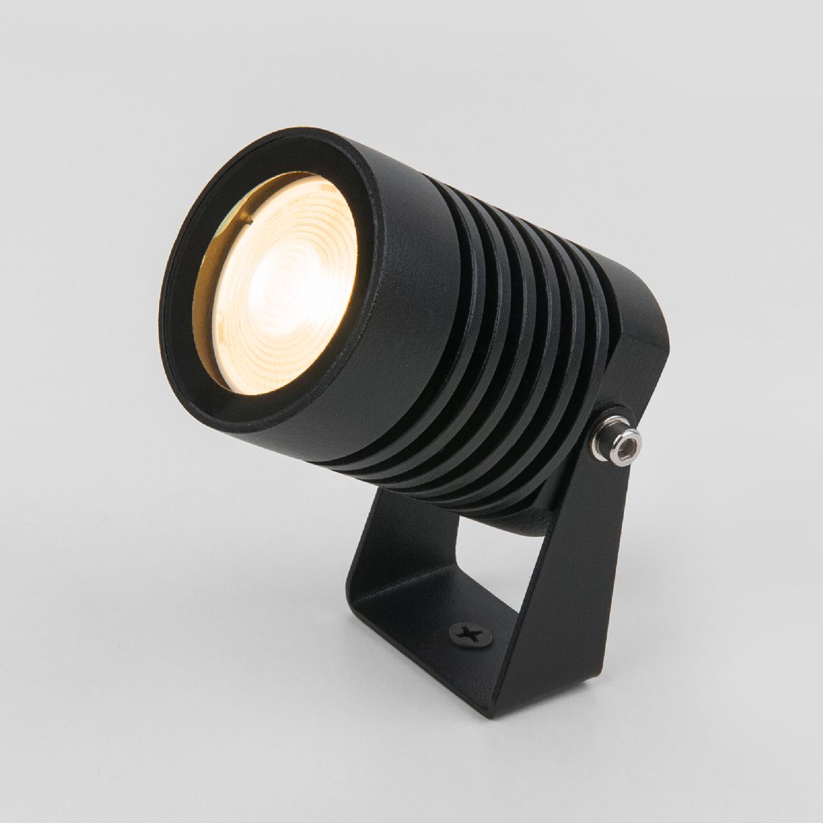 Уличный светодиодный светильник Elektrostandard Landscape 043 FL LED черный 4690389184062 a059011 Уличный светодиодный светильник Elektrostandard Landscape 043 FL LED черный 4690389184062 a059011