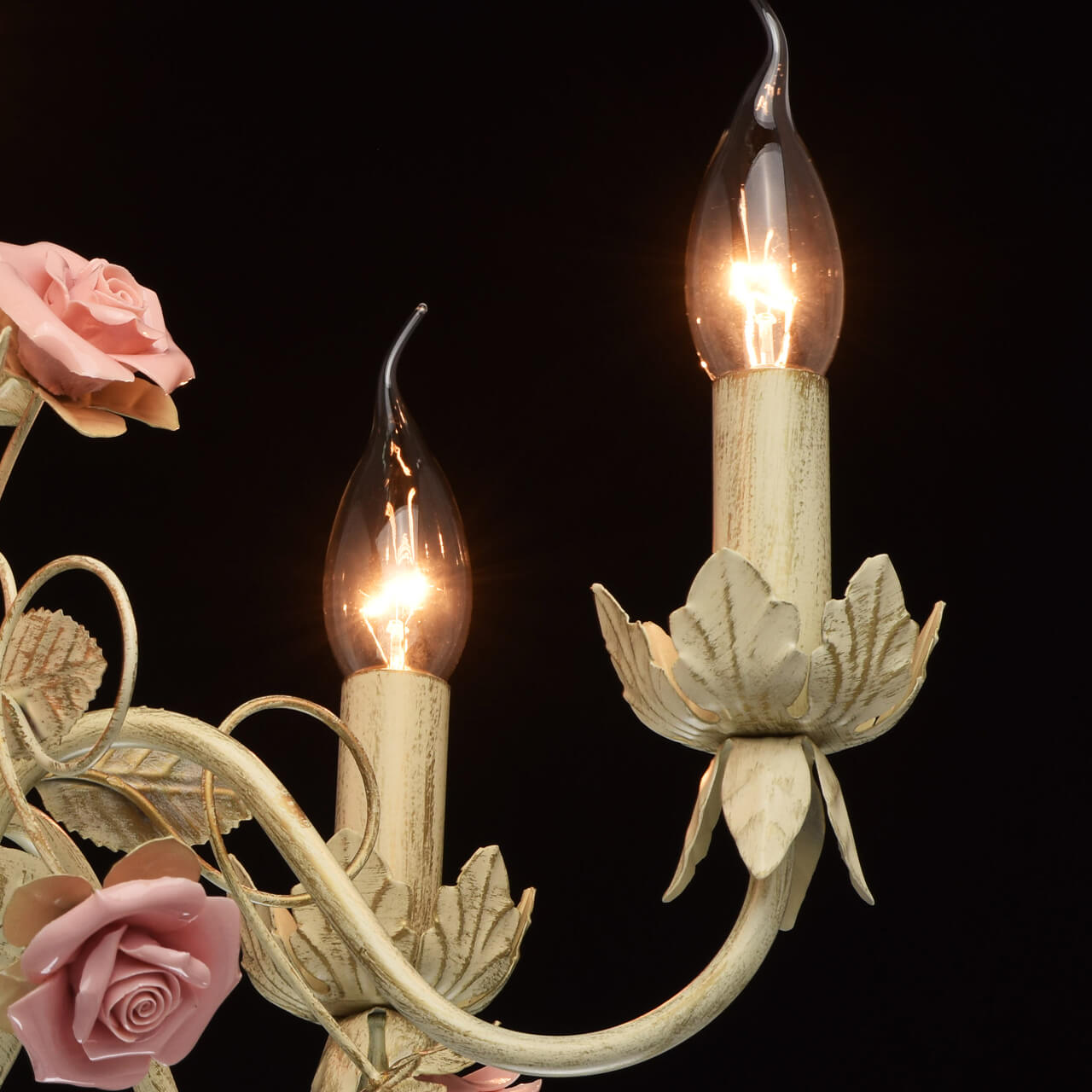 Подвесная люстра De Markt City Букет 421015005 Подвесная люстра De Markt City Букет 421015005