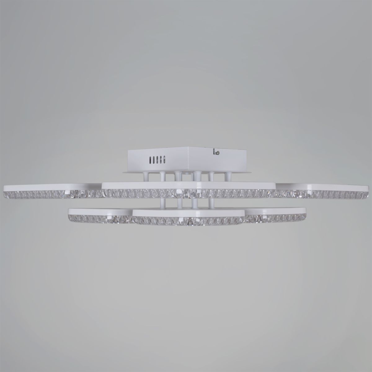 Потолочная люстра Reluce 09848-0.3-4+4B WH