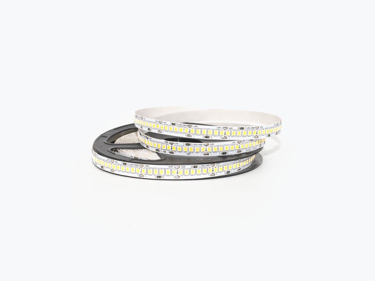 Светодиодная лента LEDS POWER 2835 240/м (21Вт/м) 24В холодная 008851
