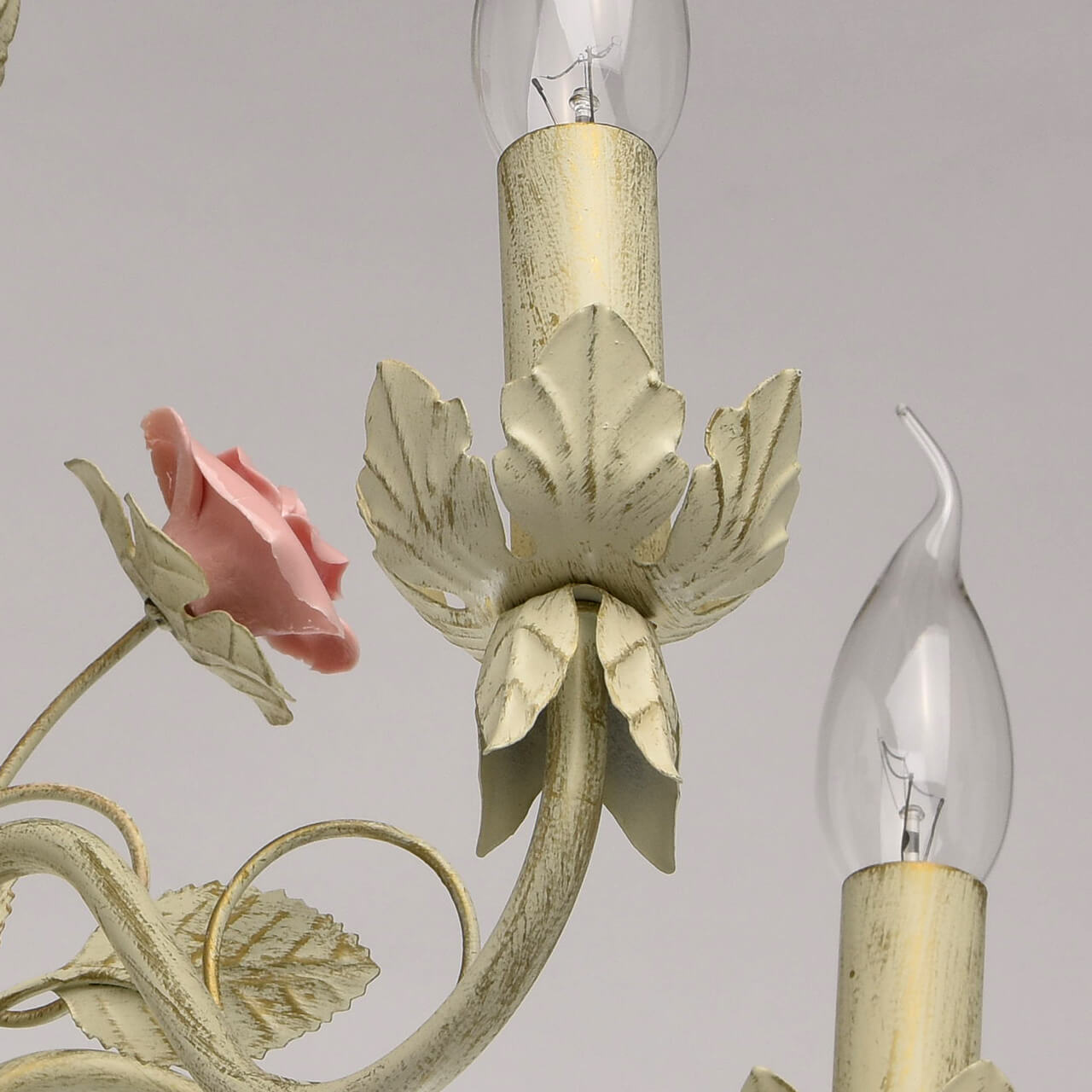 Подвесная люстра De Markt City Букет 421015005 Подвесная люстра De Markt City Букет 421015005