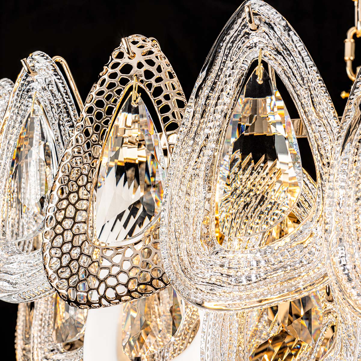 Подвесная люстра Modelux ML.6775.800 GD