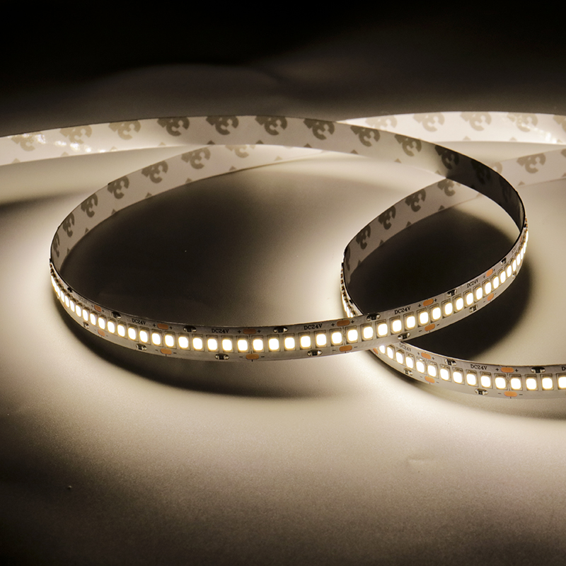 Светодиодная лента SWG Standard 2835 240 LED/м 20 Вт/м 24В IP20 SWG2240-24-20-NW-M 00-00032743 Светодиодная лента SWG Standard 2835 240 LED/м 20 Вт/м 24В IP20 SWG2240-24-20-NW-M 00-00032743