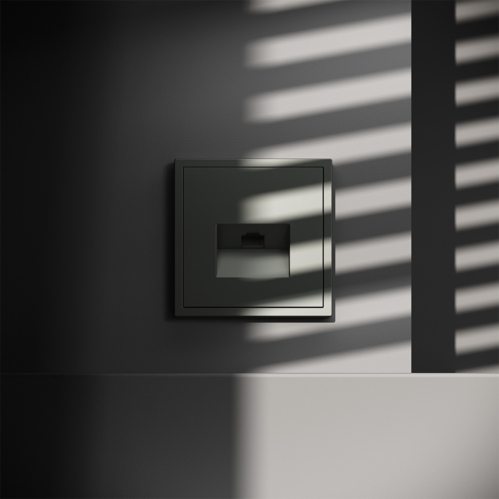 Розетка компьютерная Voltum S70 VLS060106 (титан)