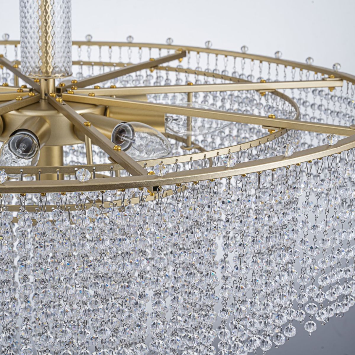 Люстра на штанге Favourite Fringe 4762-9P