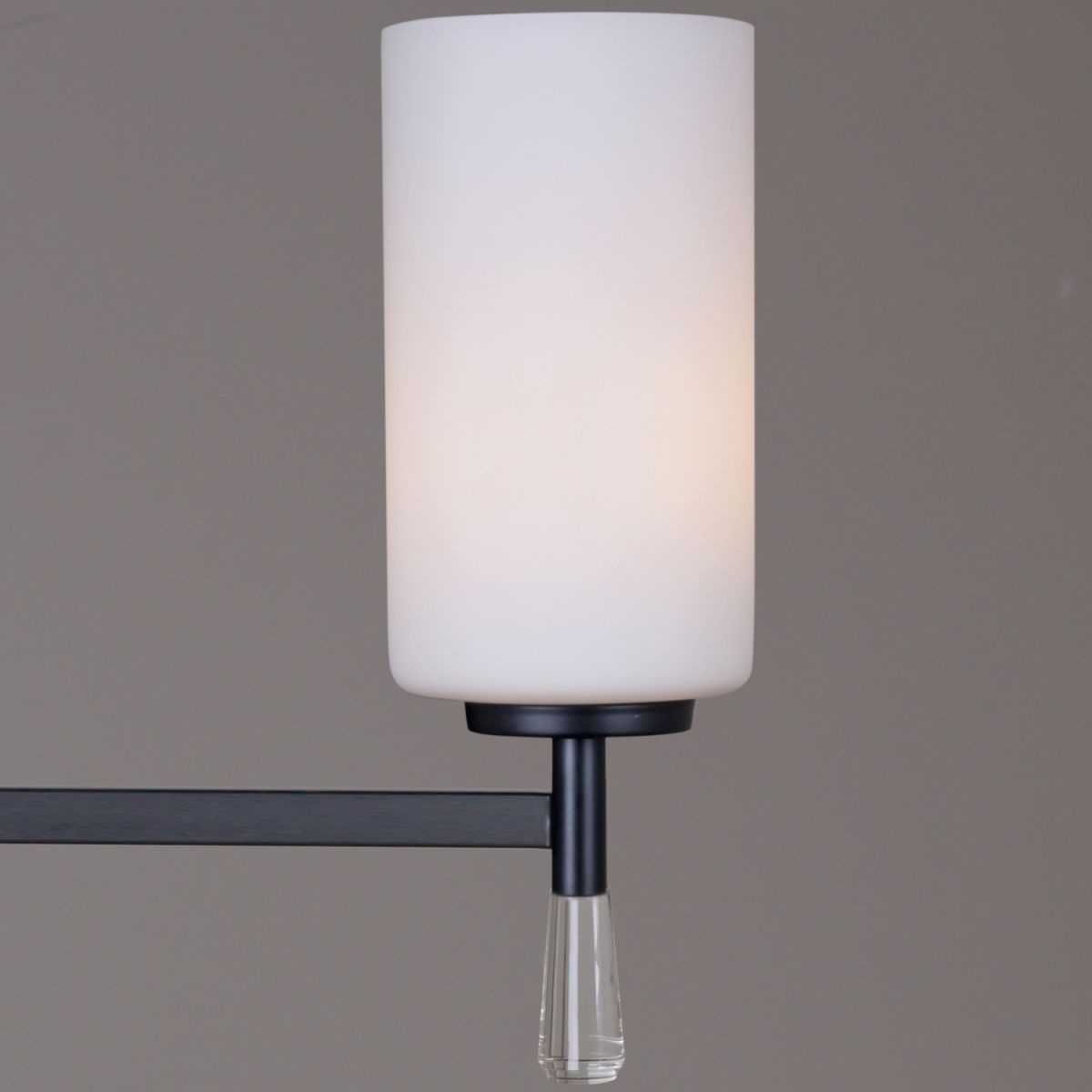 Люстра на штанге Illumico IL2218-8PLS-24 HIGHBALL