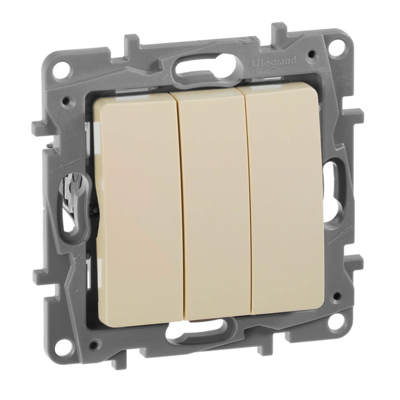 Выключатель трехклавишный Legrand Etika 10A 250V слоновая кость 672313