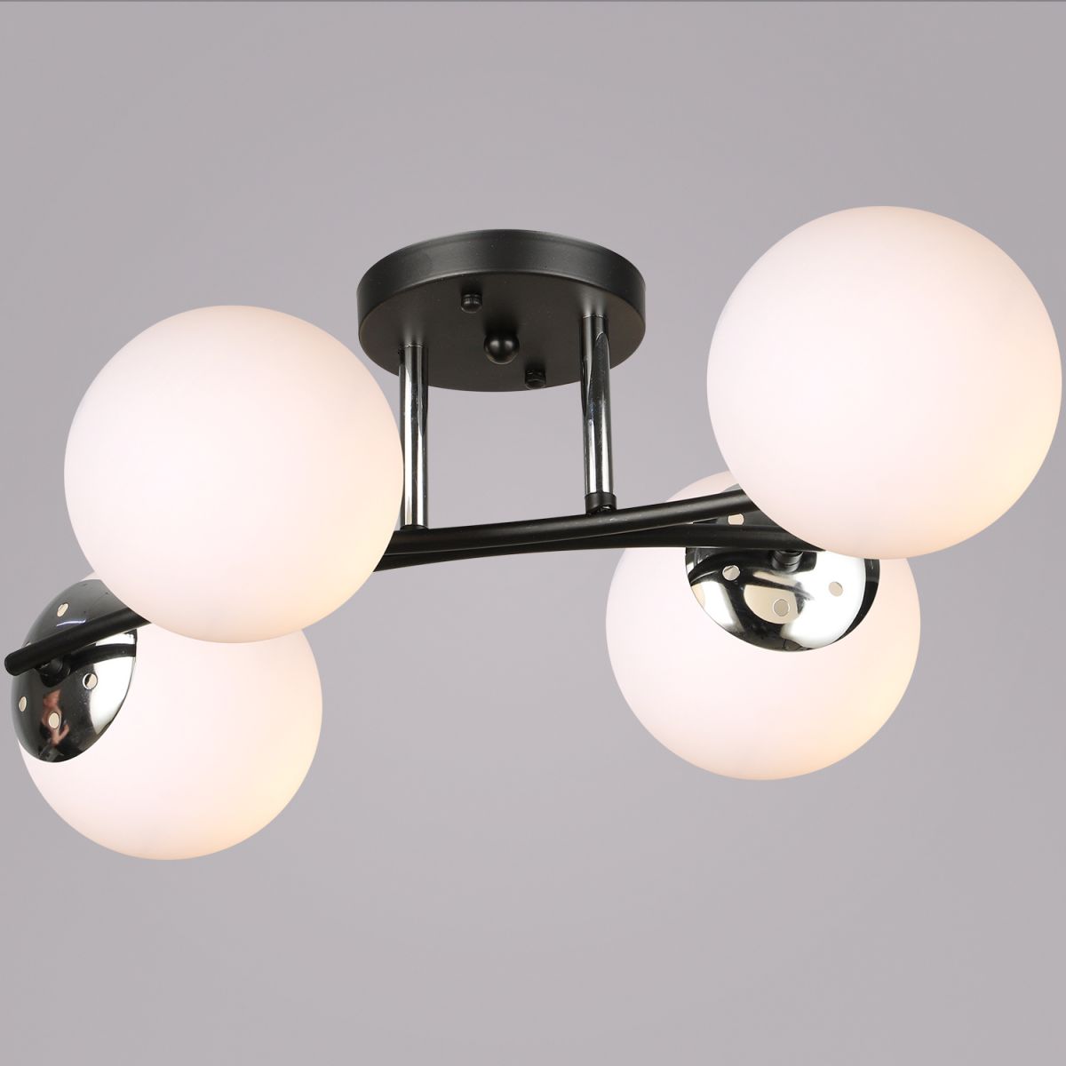 Потолочная люстра Reluce 02318-0.3-04 BK+CH