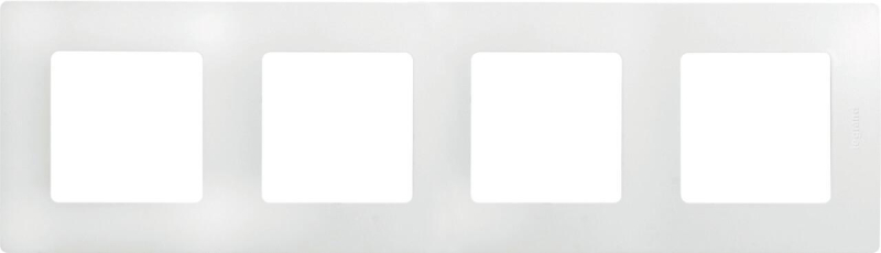Рамка 4-постовая Legrand Etika белая 672504