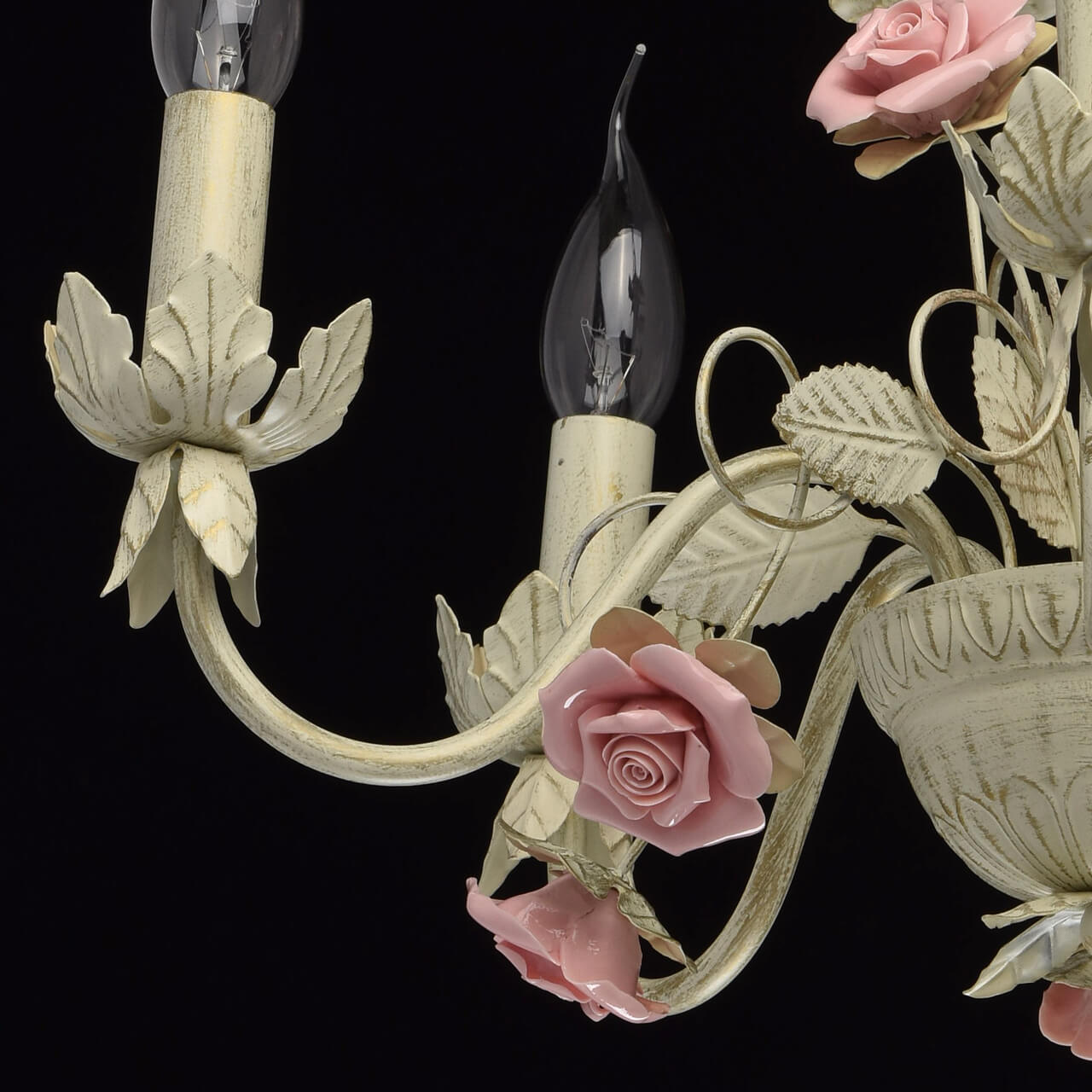 Подвесная люстра De Markt City Букет 421015005 Подвесная люстра De Markt City Букет 421015005