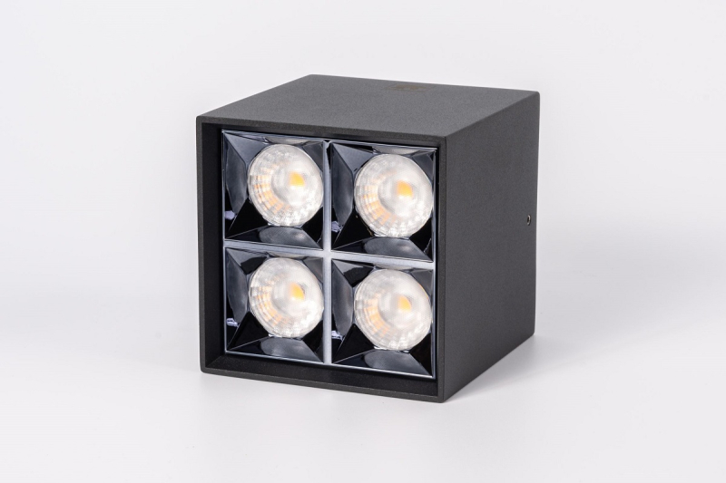 Накладной светильник Fiberli XC002-4T 12120202 Накладной светильник Fiberli XC002-4T 12120202
