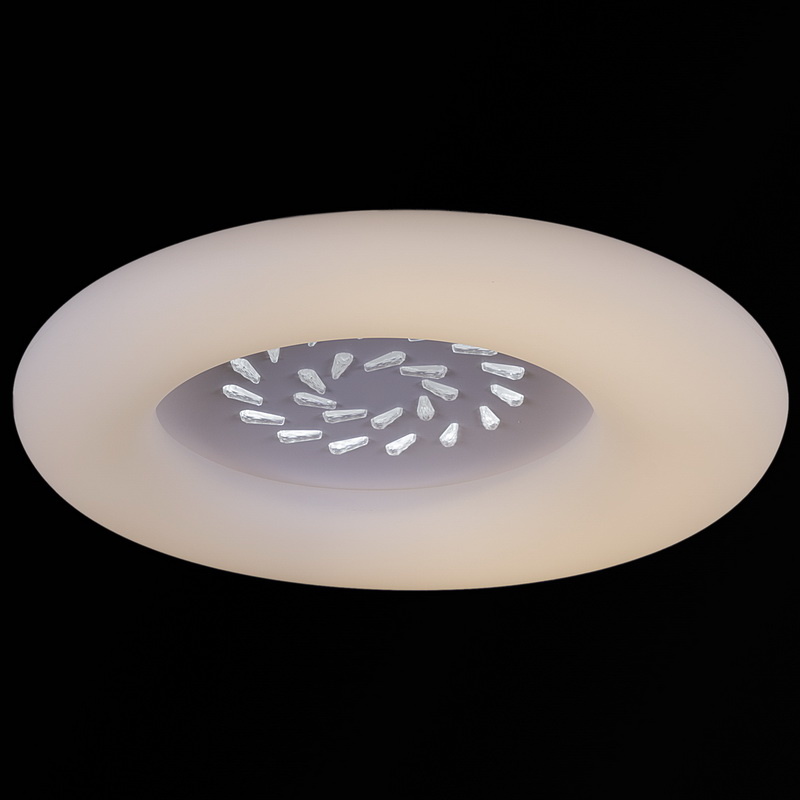 Потолочная люстра Reluce 09048-0.3-115W WT Потолочная люстра Reluce 09048-0.3-115W WT