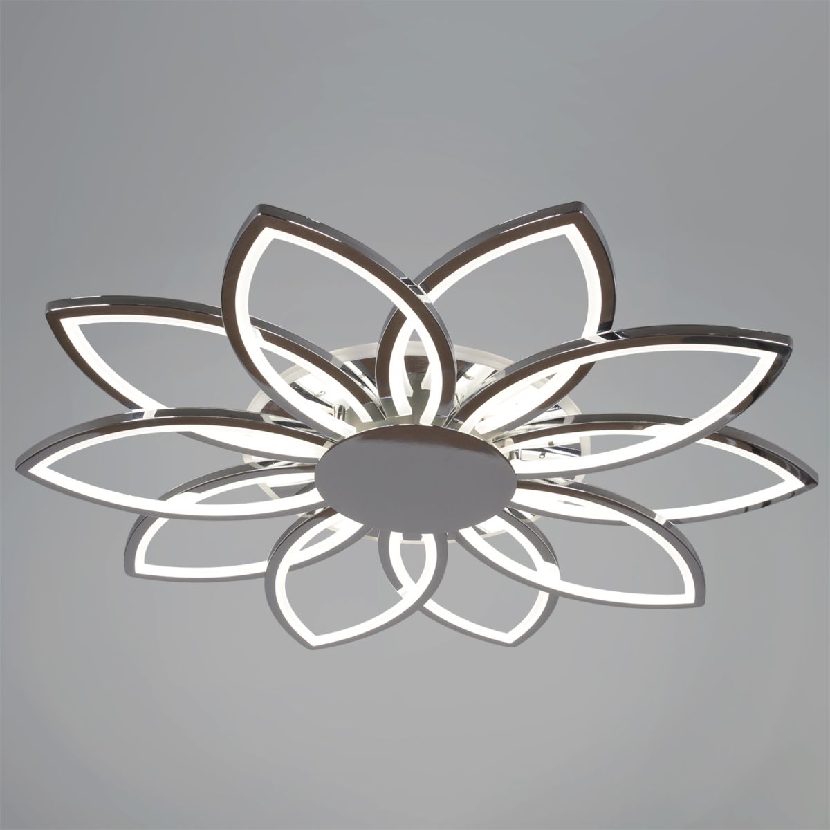 Потолочная люстра Reluce 09877-0.3-10 CR (RGB)