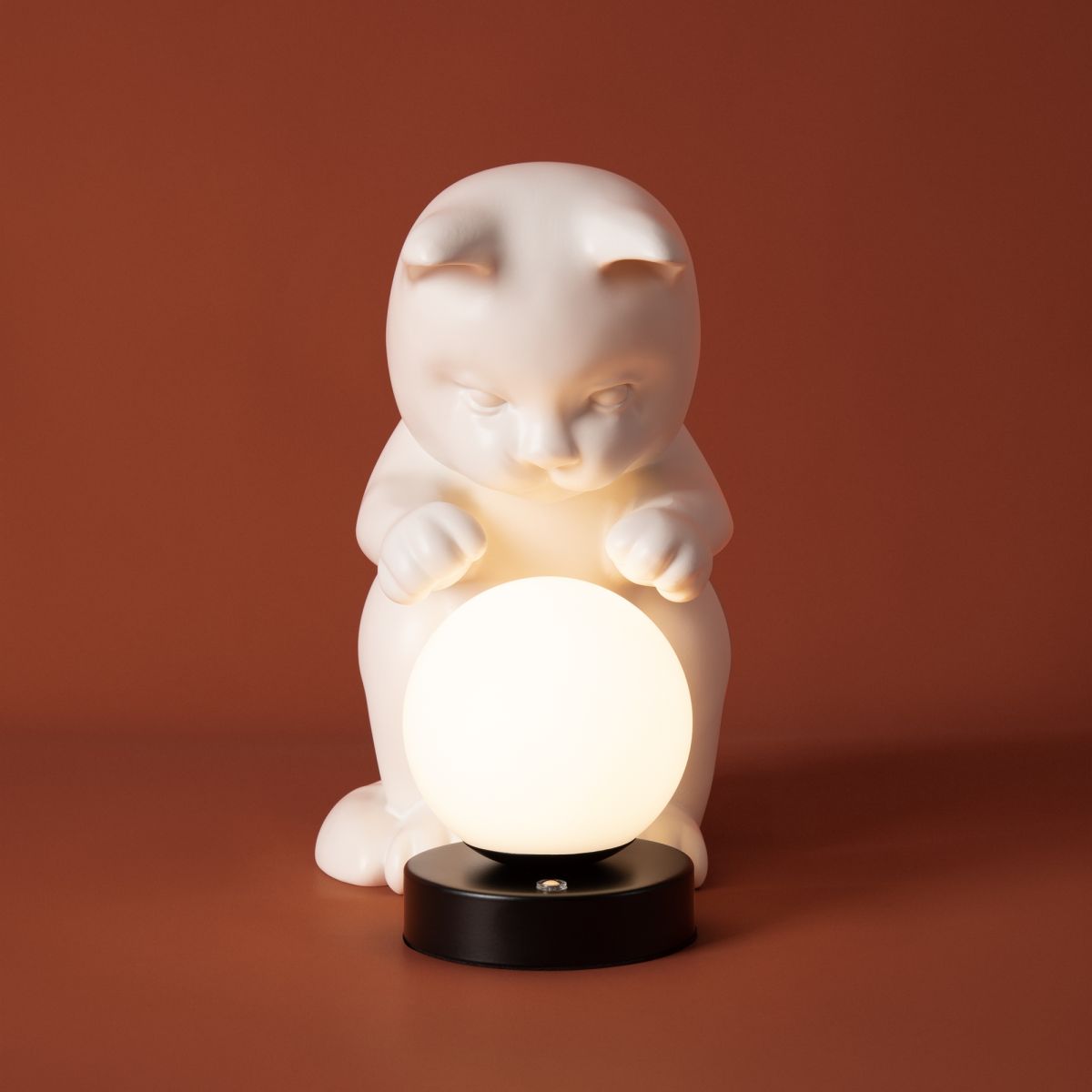 Настольная лампа Freya Whisker FR5607TL-01W