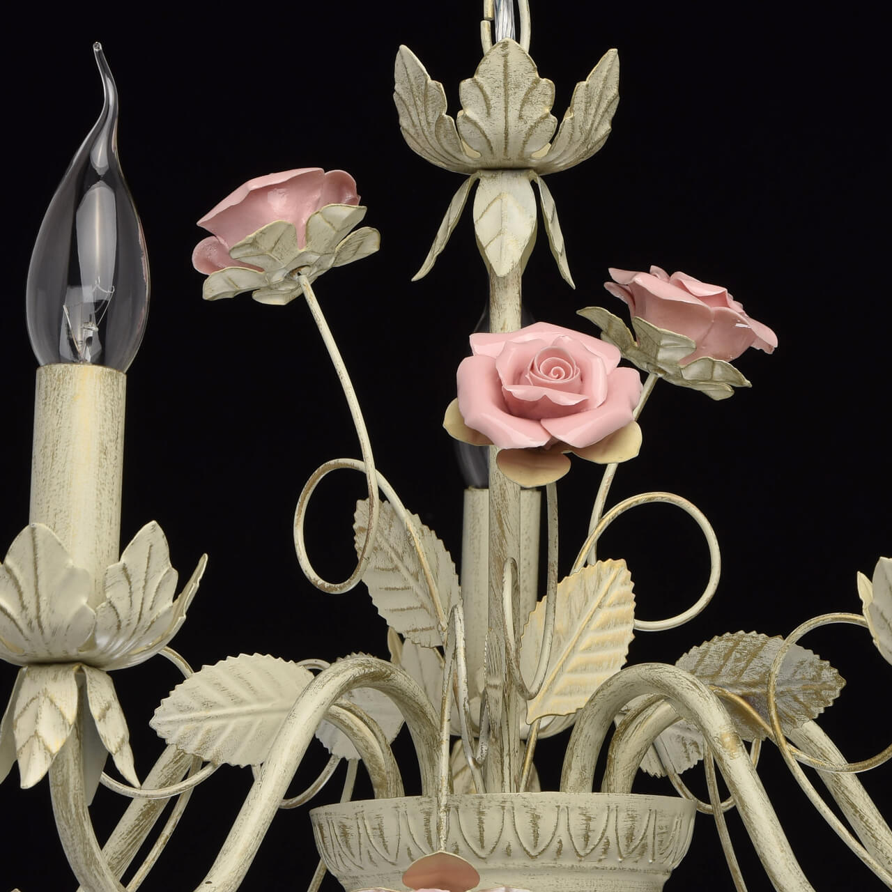 Подвесная люстра De Markt City Букет 421015005 Подвесная люстра De Markt City Букет 421015005