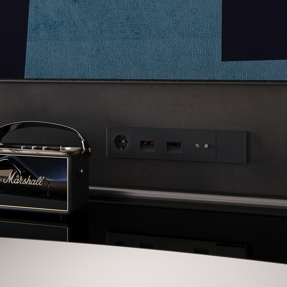 Розетка компьютерная Voltum S70 VLS060108 (черный матовый)