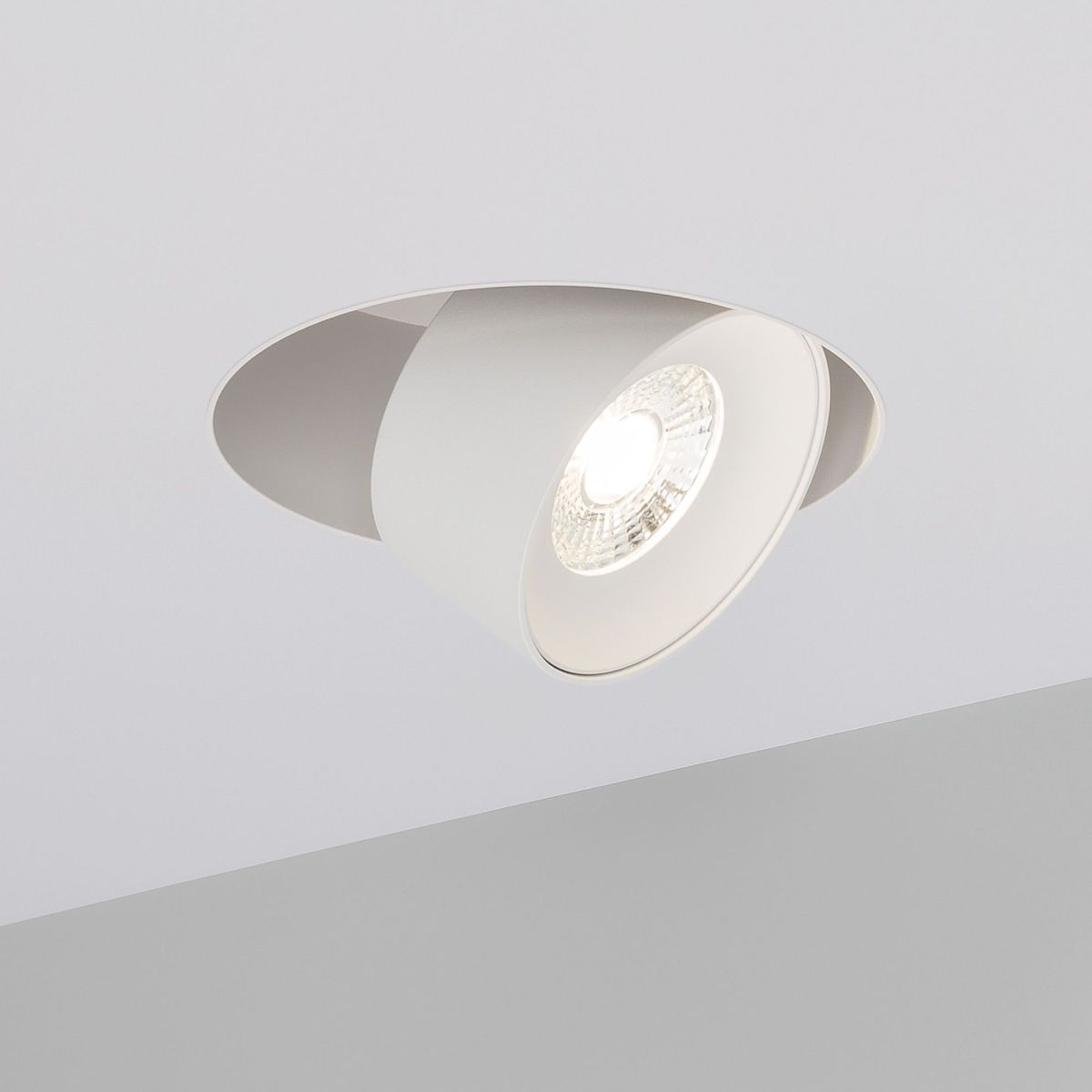 Встраиваемый спот Arlight SP-PLURIO-BUILT-TRIMLESS-R160-9W Day4000 038065 Встраиваемый спот Arlight SP-PLURIO-BUILT-TRIMLESS-R160-9W Day4000 038065