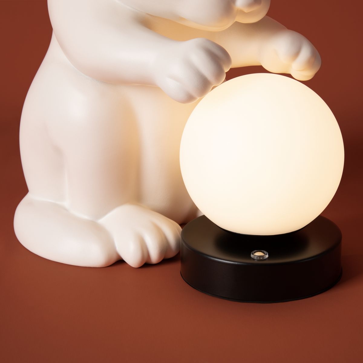 Настольная лампа Freya Whisker FR5607TL-01W