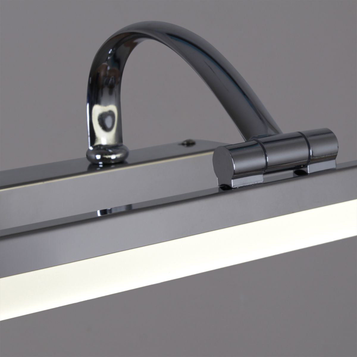 Подсветка для зеркал Reluce 06718-0.2-550