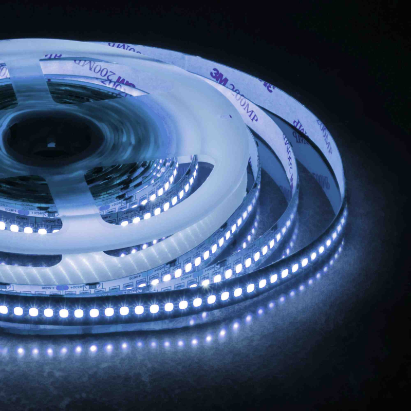 Светодиодная лента Apeyron 24В ПРО 26Вт/м smd2835 240д/м IP20 2700Лм/м 5м 6500К 00-302 Светодиодная лента Apeyron 24В ПРО 26Вт/м smd2835 240д/м IP20 2700Лм/м 5м 6500К 00-302