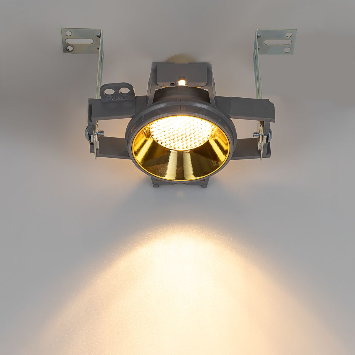 Безрамочный светильник Skytek SkyPORT.10 MOD CLP10M5