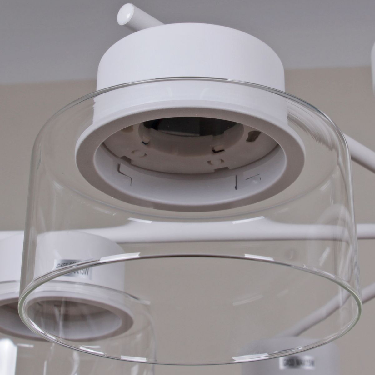 Люстра на штанге Reluce 48010-0.3-08 WT