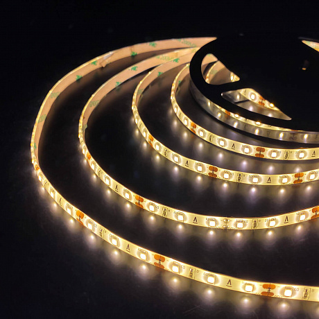Светодиодная влагозащищенная лента Elektrostandard 4,8W/m 60LED/m 2835SMD дневной белый 5M 4690389154867 Светодиодная влагозащищенная лента Elektrostandard 4,8W/m 60LED/m 2835SMD дневной белый 5M 4690389154867