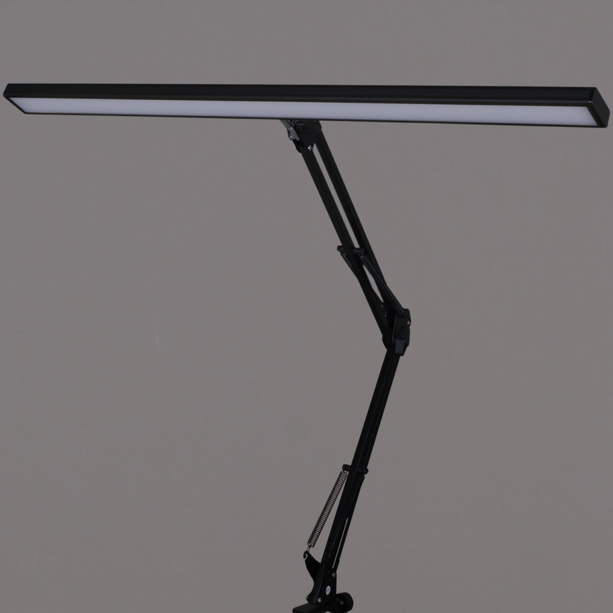 Настольная лампа Reluce 70000-0.7-01HV