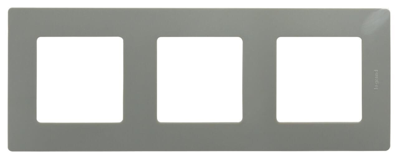 Рамка 3-постовая Legrand Etika светлая галька 672523