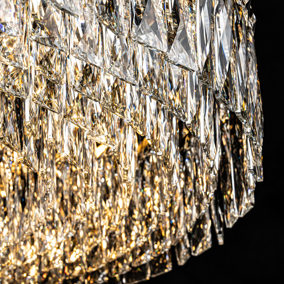 Подвесная люстра Modelux ML.7084.800 GD