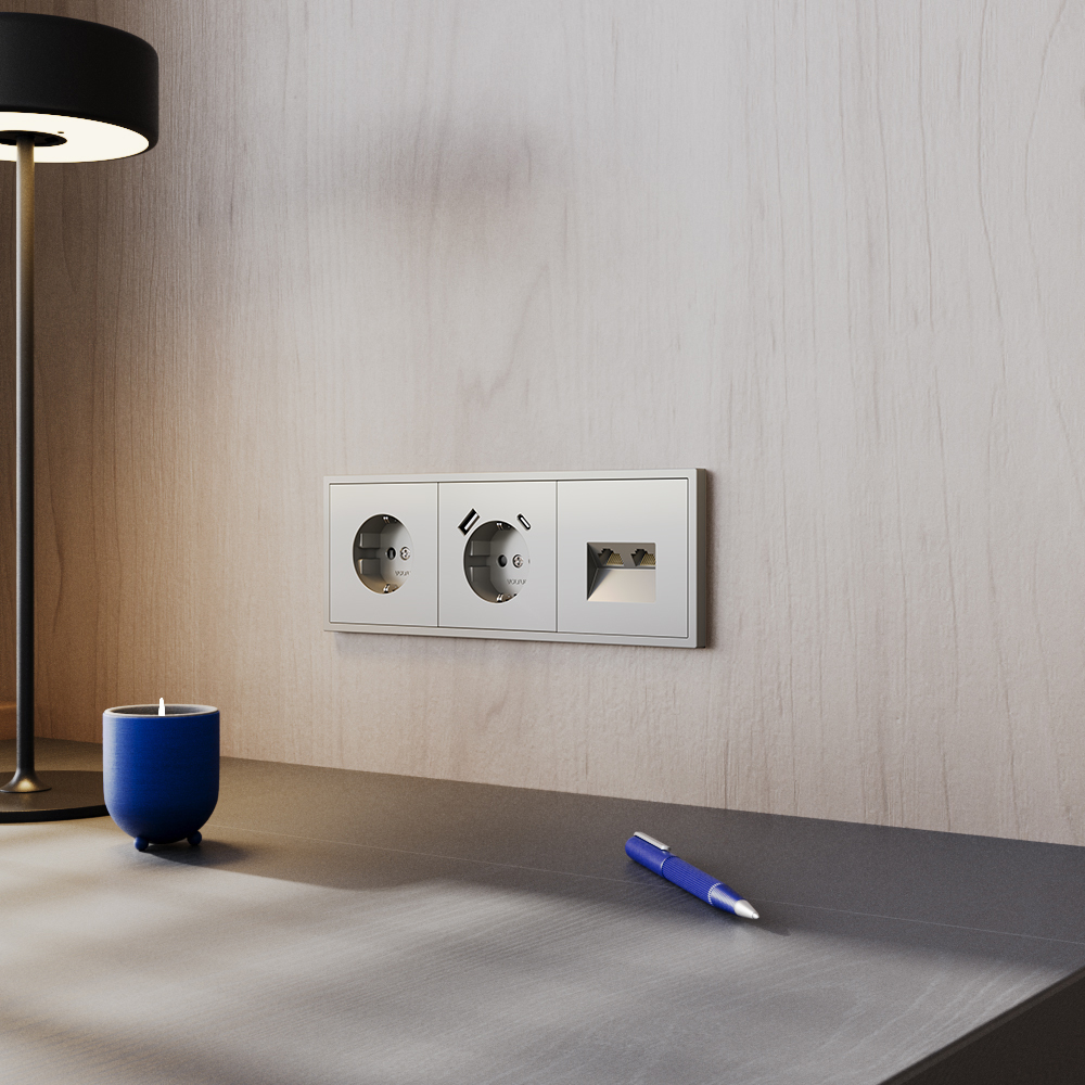 Рамка на 3 поста Voltum S70 VLS100304 (шелк)