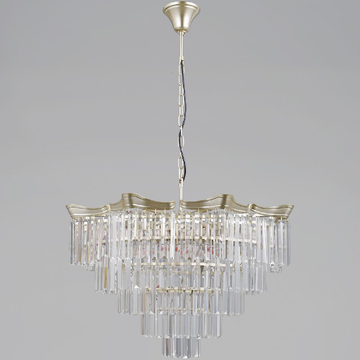 Подвесная люстра Illumico IL3575-8+4PSQ-24 GD LYRA Подвесная люстра Illumico IL3575-8+4PSQ-24 GD LYRA