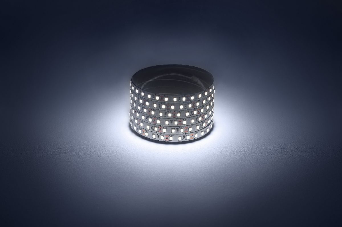 Светодиодная лента Эра 12В 2835 9,6Вт/м 6500K 50м IP20 LS2835-9,6-120-12-6500K-IP20-1 year-50m Б0059925 Светодиодная лента Эра 12В 2835 9,6Вт/м 6500K 50м IP20 LS2835-9,6-120-12-6500K-IP20-1 year-50m Б0059925