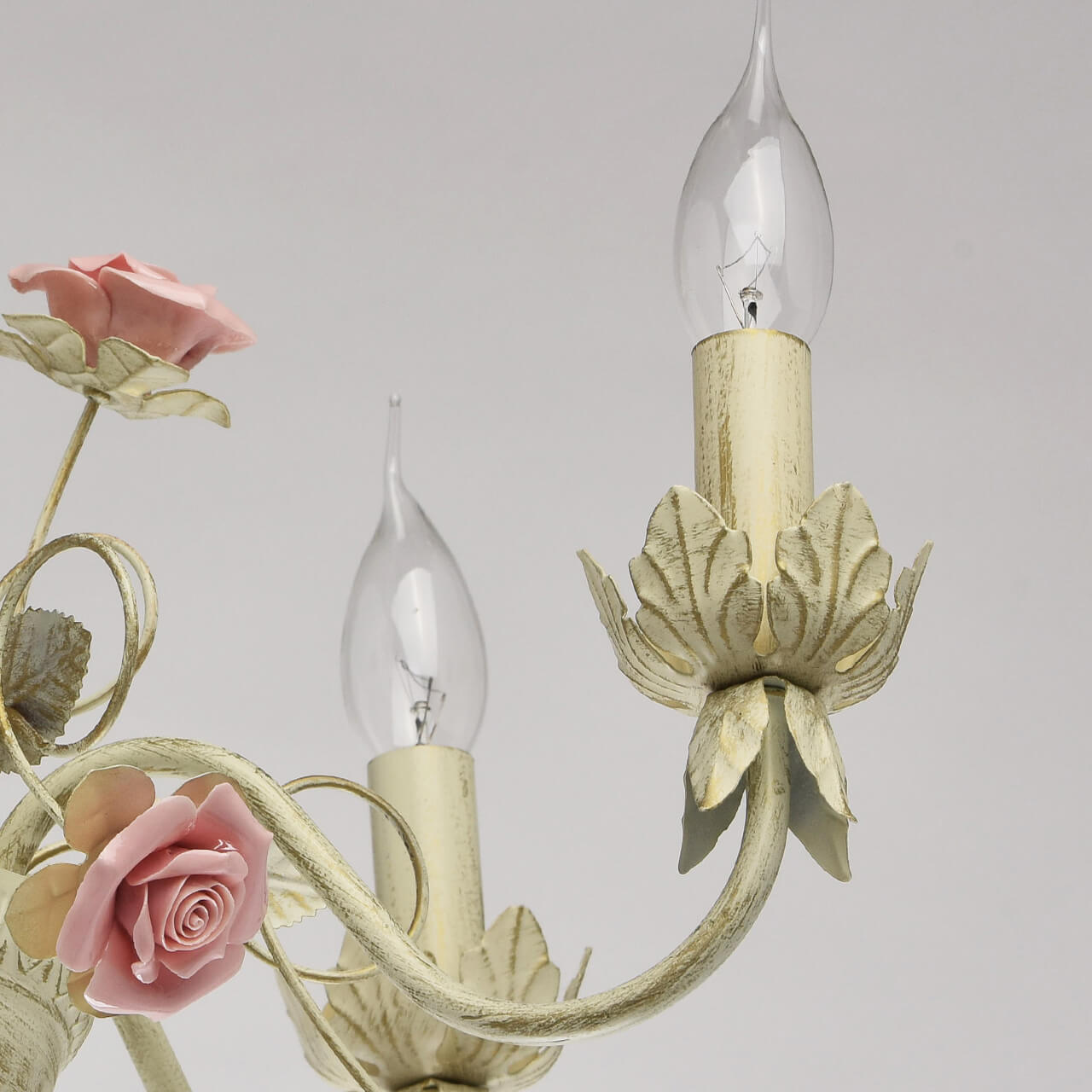 Подвесная люстра De Markt City Букет 421015005 Подвесная люстра De Markt City Букет 421015005