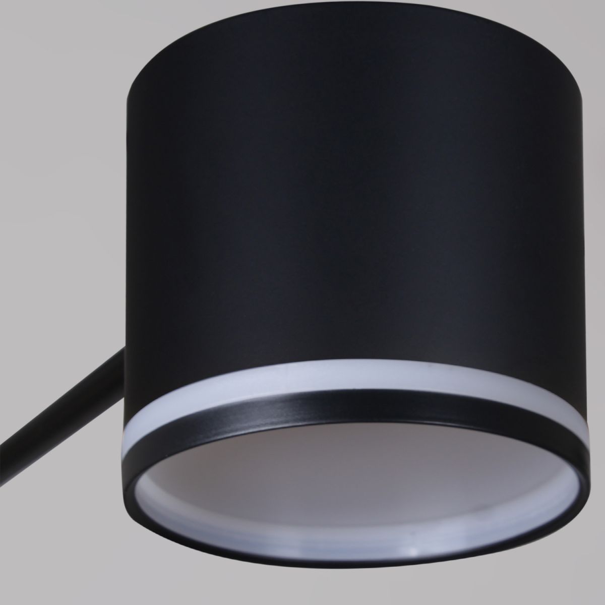 Люстра на штанге Reluce 05306-0.3-08 GX53