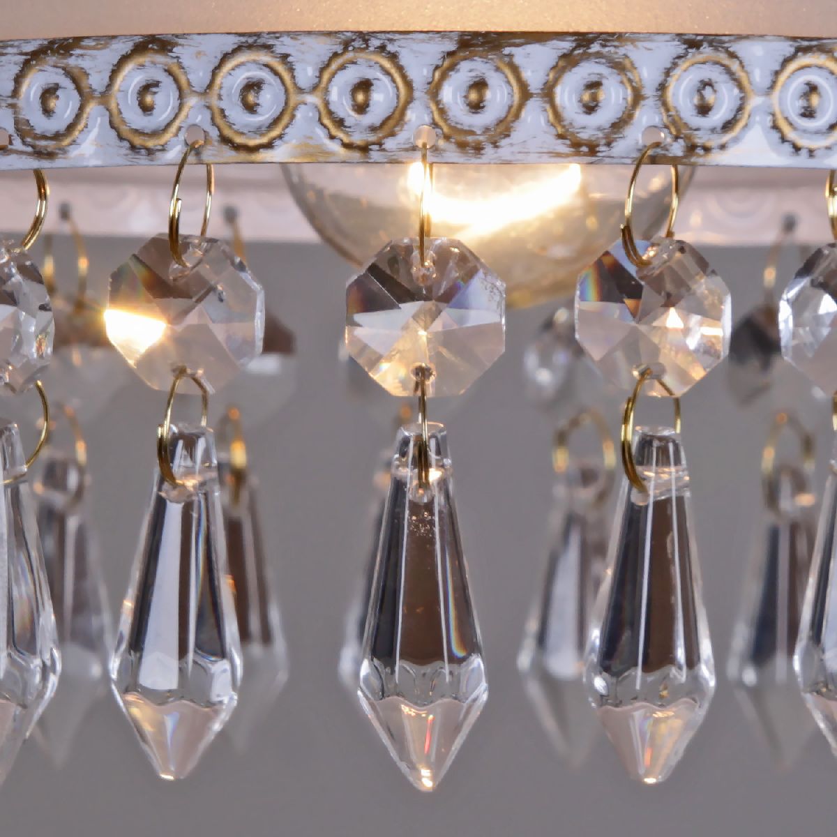 Подвесная люстра Reluce 74397-0.4-05 Подвесная люстра Reluce 74397-0.4-05