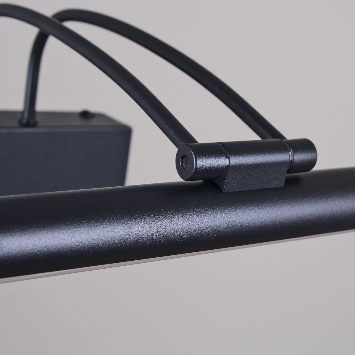 Подсветка для зеркал Reluce 06742-0.2-405