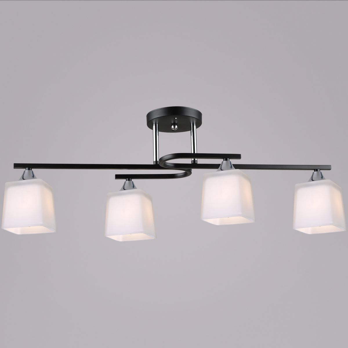 Потолочная люстра Reluce 06194-0.3-04 BK+CH