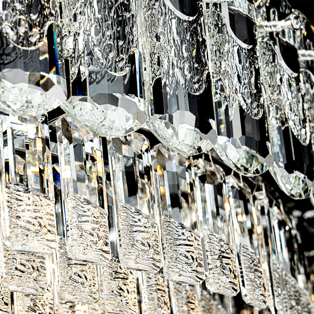 Подвесная люстра Modelux ML.7092.1000 CR