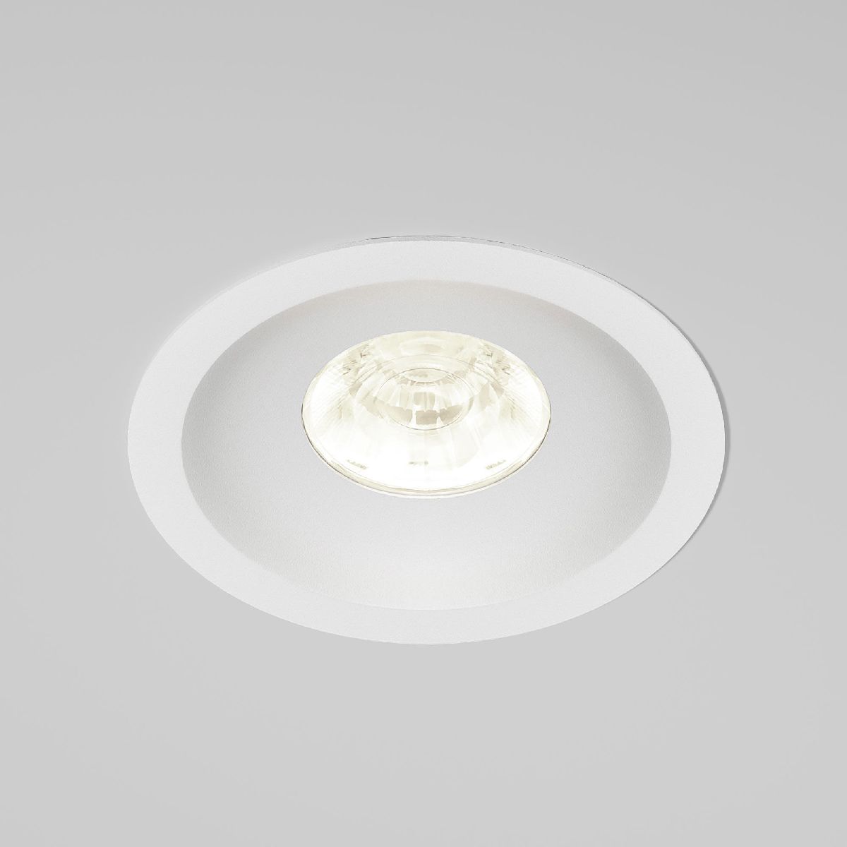 Встраиваемый светильник Elektrostandard Combi 25068/LED 4690389211584 a069007 Встраиваемый светильник Elektrostandard Combi 25068/LED 4690389211584 a069007